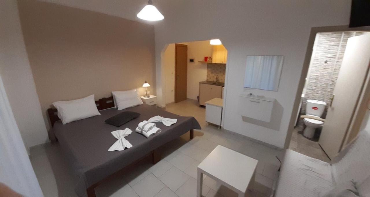 Giota Rooms Arkoudi Extérieur photo